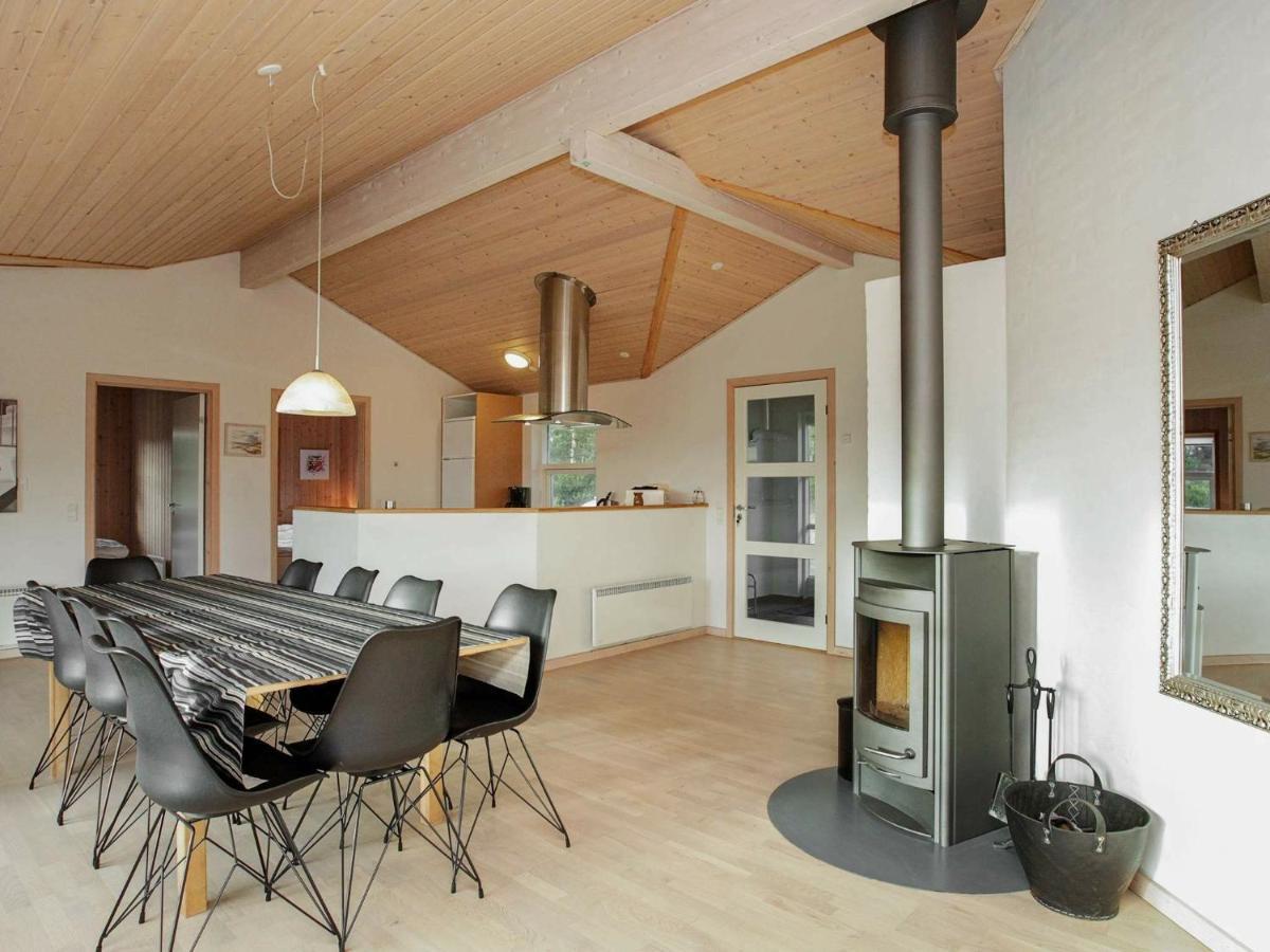 8 Person Holiday Home In 耶鲁普 外观 照片